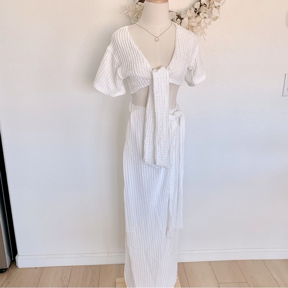 SABO Florence White Ribbed Knit Knot Front Wrap Top Wrap Maxi Skirt Set - Picture 5 of 16